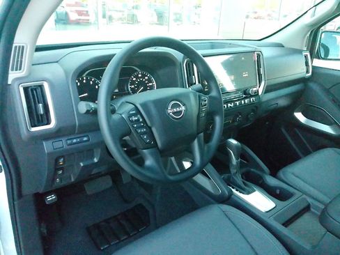 New 2026 Nissan Frontier SV w/ Tow Package image 16