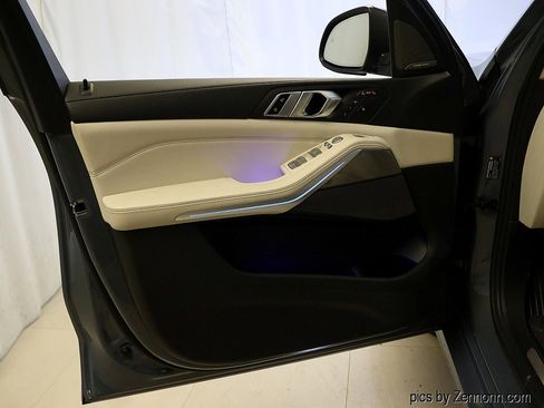 Certified 2023 BMW X7 xDrive40i w/ Premium Package image 29