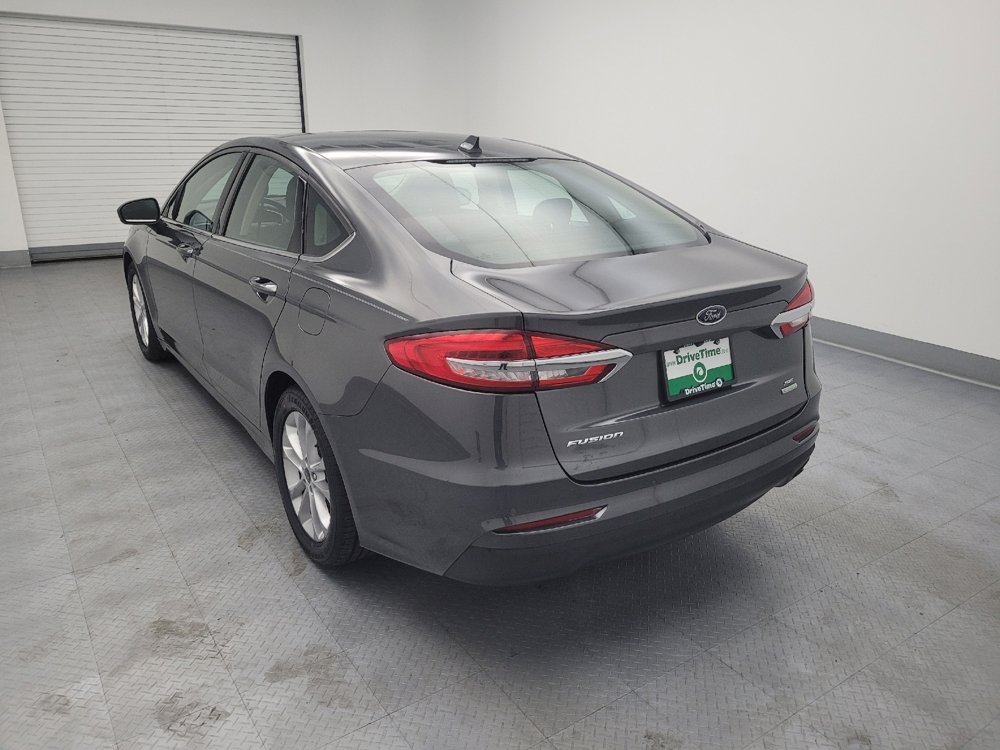 Used 2020 Ford Fusion SE FWD image 5