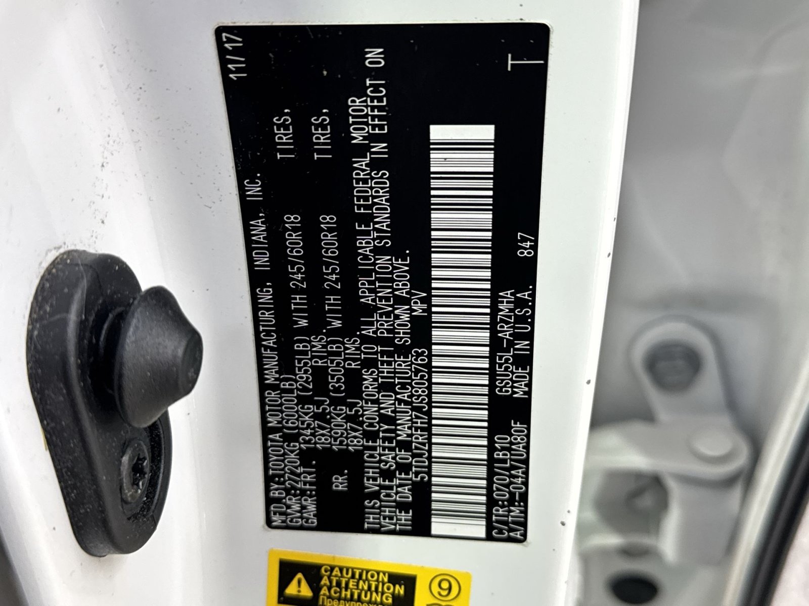 Used 2018 Toyota Highlander XLE AWD/4WD image 43