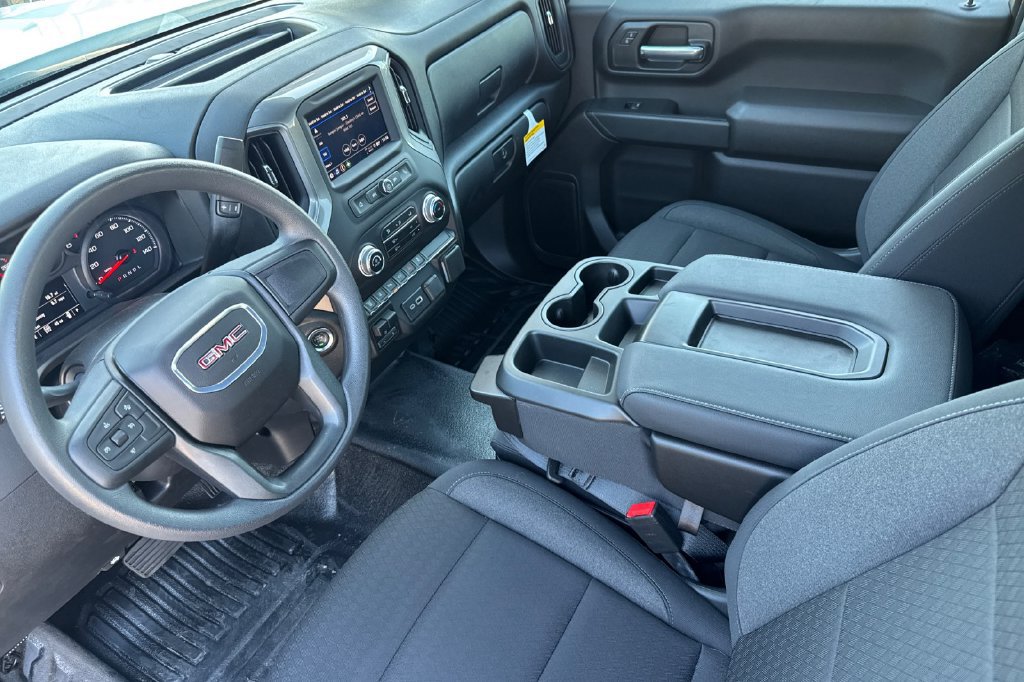 Used 2025 GMC Sierra 2500 Pro w/ 1SA Pro Safety Plus Package AWD/4WD image 12