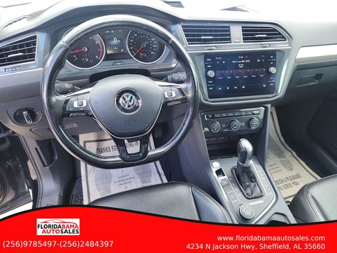 Used 2018 Volkswagen Tiguan SEL AWD/4WD image 16