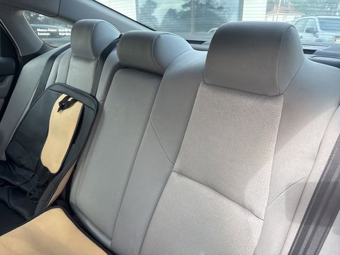 Used 2018 Honda Accord LX image 5