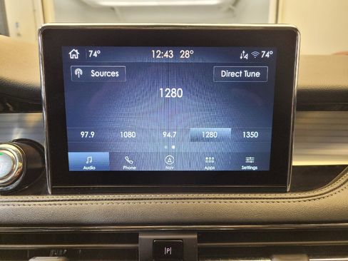 Used 2022 Lincoln Corsair AWD w/ Premium Package image 25