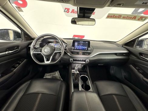 Used 2025 Nissan Altima 2.5 SR image 33