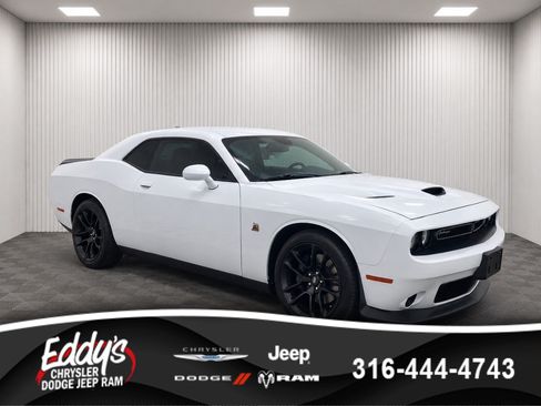 Used 2021 Dodge Challenger R/T Scat Pack RWD image 1