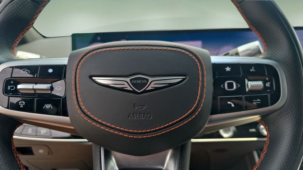 Used 2026 Genesis GV70 2.5T Sport Prestige AWD/4WD image 17