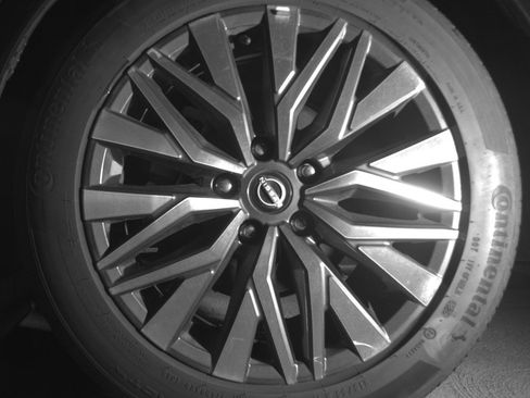 Used 2025 Nissan Altima 2.5 SV image 14