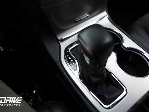 Used 2018 Jeep Grand Cherokee Altitude image 30