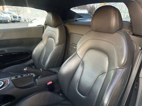 Used 2011 Audi R8 V10 image 21
