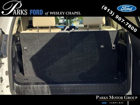 Used 2023 Lexus GX 460 Premium image 9