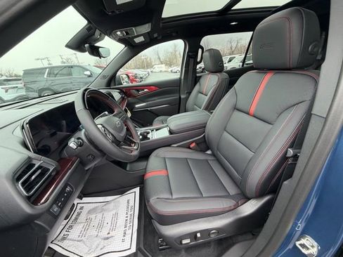 New 2026 Chevrolet Traverse RS w/ LPO, Floor Liner Package image 36