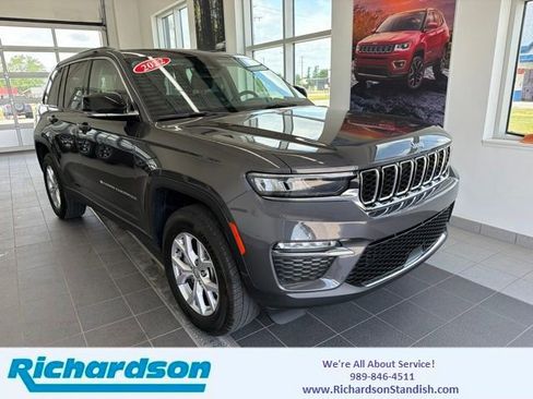 Used 2022 Jeep Grand Cherokee Limited AWD/4WD image 1