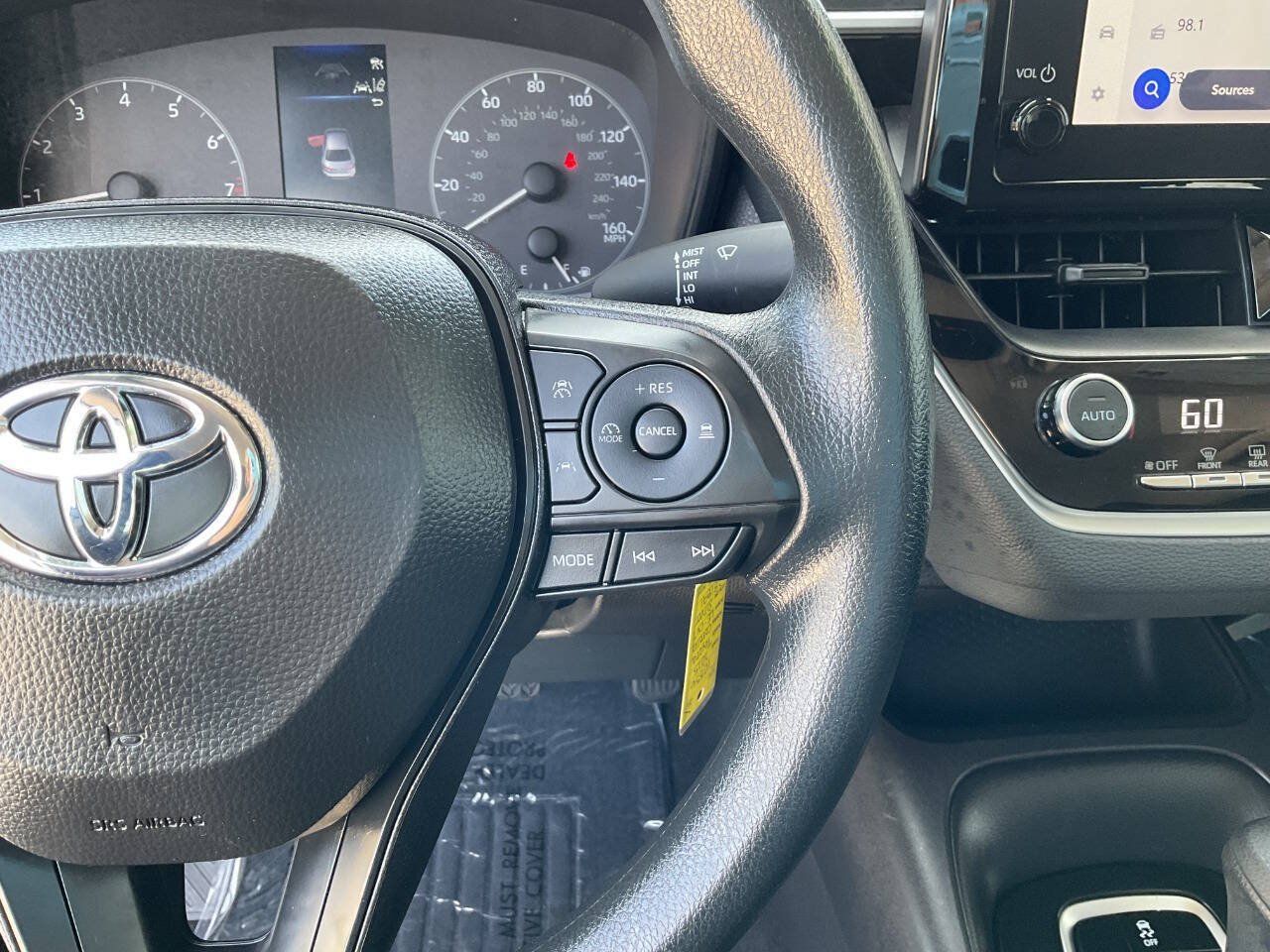 Used 2025 Toyota Corolla LE FWD image 19