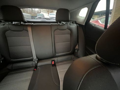 Used 2025 Chevrolet Trax LT w/ LT Convenience Package image 31