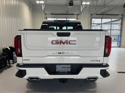 Used 2023 GMC Sierra 1500 AT4 w/ AT4 Premium Package AWD/4WD image 4