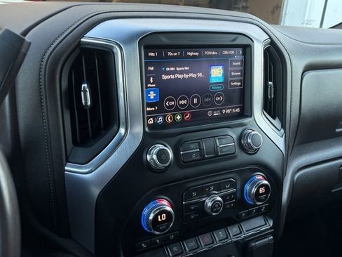 Used 2020 GMC Sierra 1500 SLT image 10