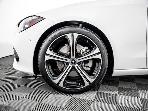 Certified 2025 Mercedes-Benz C 300 Sedan image 4