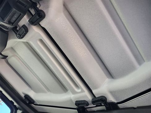 New 2025 Jeep Gladiator Rubicon image 17