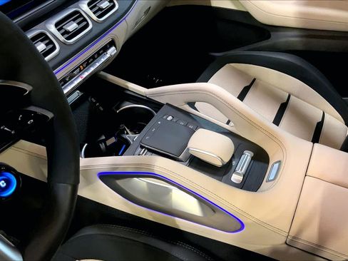 Used 2024 Mercedes-Benz GLE 53 AMG 4MATIC Coupe image 17