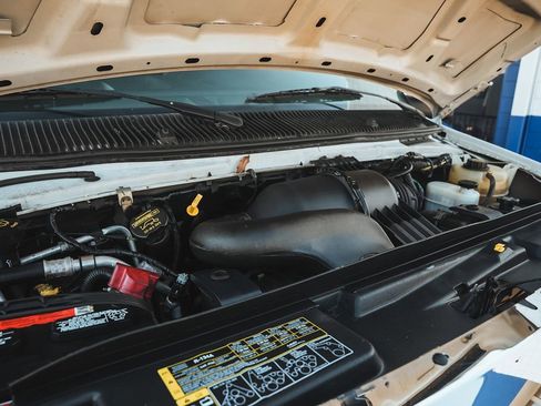 Used 2013 Ford E-150 and Econoline 150 image 24