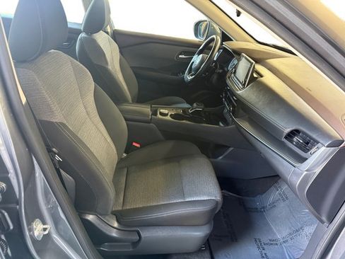 Used 2023 Nissan Rogue SV AWD/4WD image 12