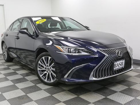 Used 2019 Lexus ES 350 image 2