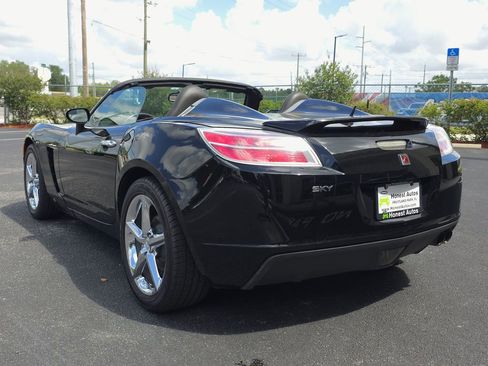 Used 2008 Saturn Sky w/ Premium Trim Package RWD image 8