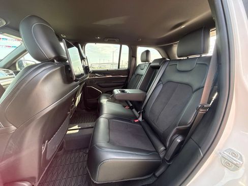 Used 2024 Jeep Grand Cherokee Trailhawk w/ Advanced Protech Group II AWD/4WD image 22