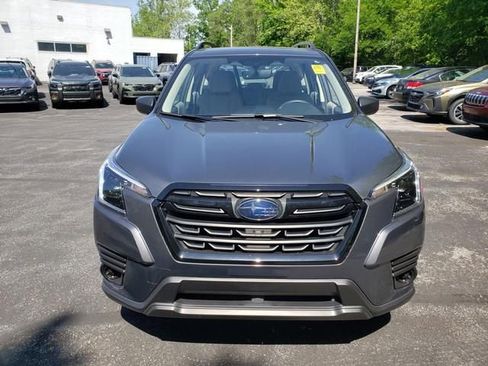 Used 2023 Subaru Forester AWD/4WD image 5