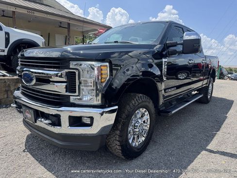 Used 2019 Ford F250 XLT w/ XLT Premium Package AWD/4WD image 2