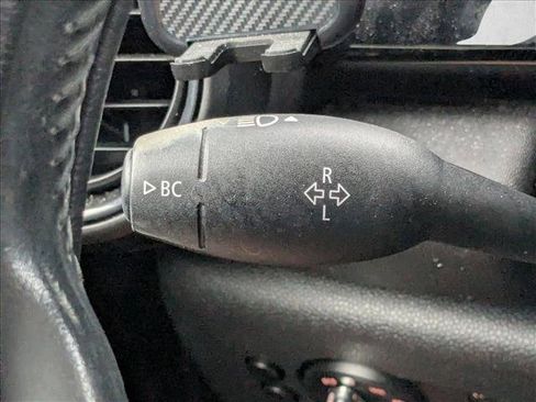 Used 2019 MINI Cooper 4-Door Hardtop FWD image 6