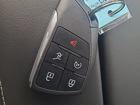 Used 2023 Buick Envision Essence w/ Sport Touring Package AWD/4WD image 28