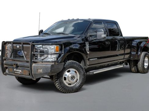 Used 2022 Ford F350 Lariat w/ Lariat Ultimate Package AWD/4WD image 4