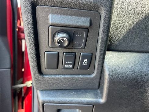 Used 2015 Nissan Rogue S w/ Convenience Package AWD/4WD image 10