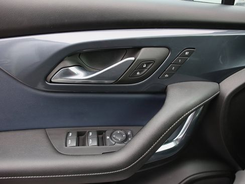 Used 2023 Chevrolet Blazer RS w/ Driver Confidence II Package image 42