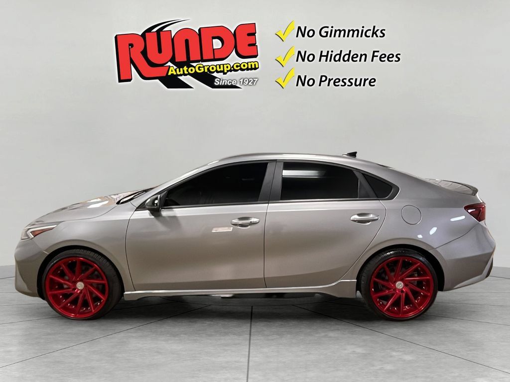 Used 2023 Kia Forte GT FWD image 3