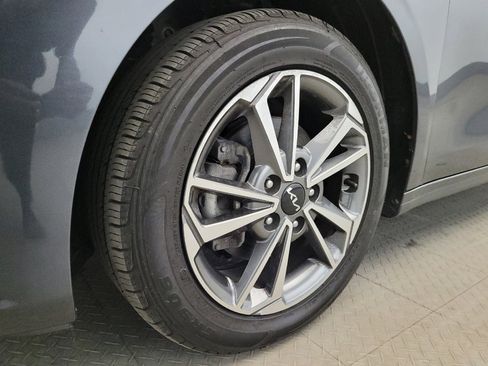 Used 2023 Kia Forte LXS w/ LXS Technology Package FWD image 31