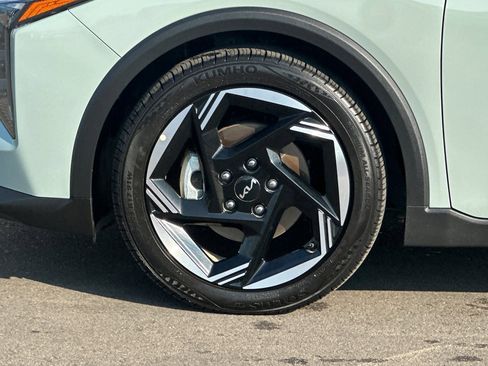 Used 2025 Kia K4 EX image 23