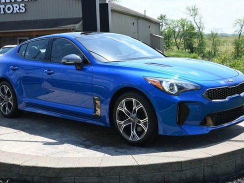 Used 2021 Kia Stinger GT-Line w/ Sun & Sound Package AWD/4WD image 3