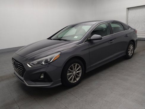 Used 2019 Hyundai Sonata SE image 2
