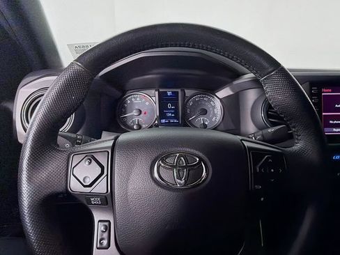 Used 2021 Toyota Tacoma TRD Off-Road AWD/4WD image 13