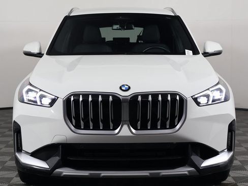 Used 2025 BMW X1 xDrive28i w/ Convenience Package AWD/4WD image 2