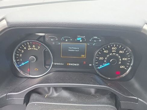 Used 2015 Ford F150 Lariat w/ Equipment Group 502A Luxury image 12