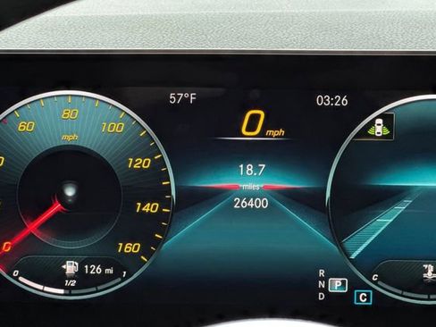 Used 2021 Mercedes-Benz GLB 250 w/ Premium Package image 31