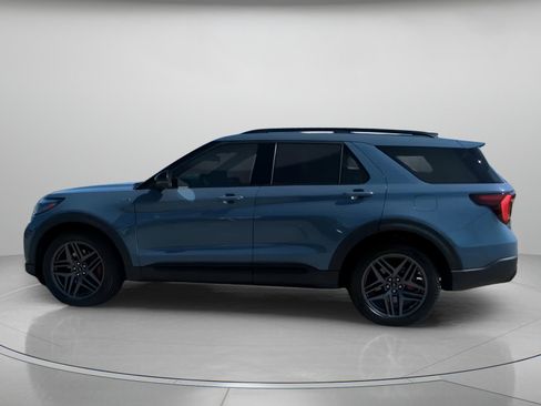 New 2026 Ford Explorer ST-Line RWD image 17