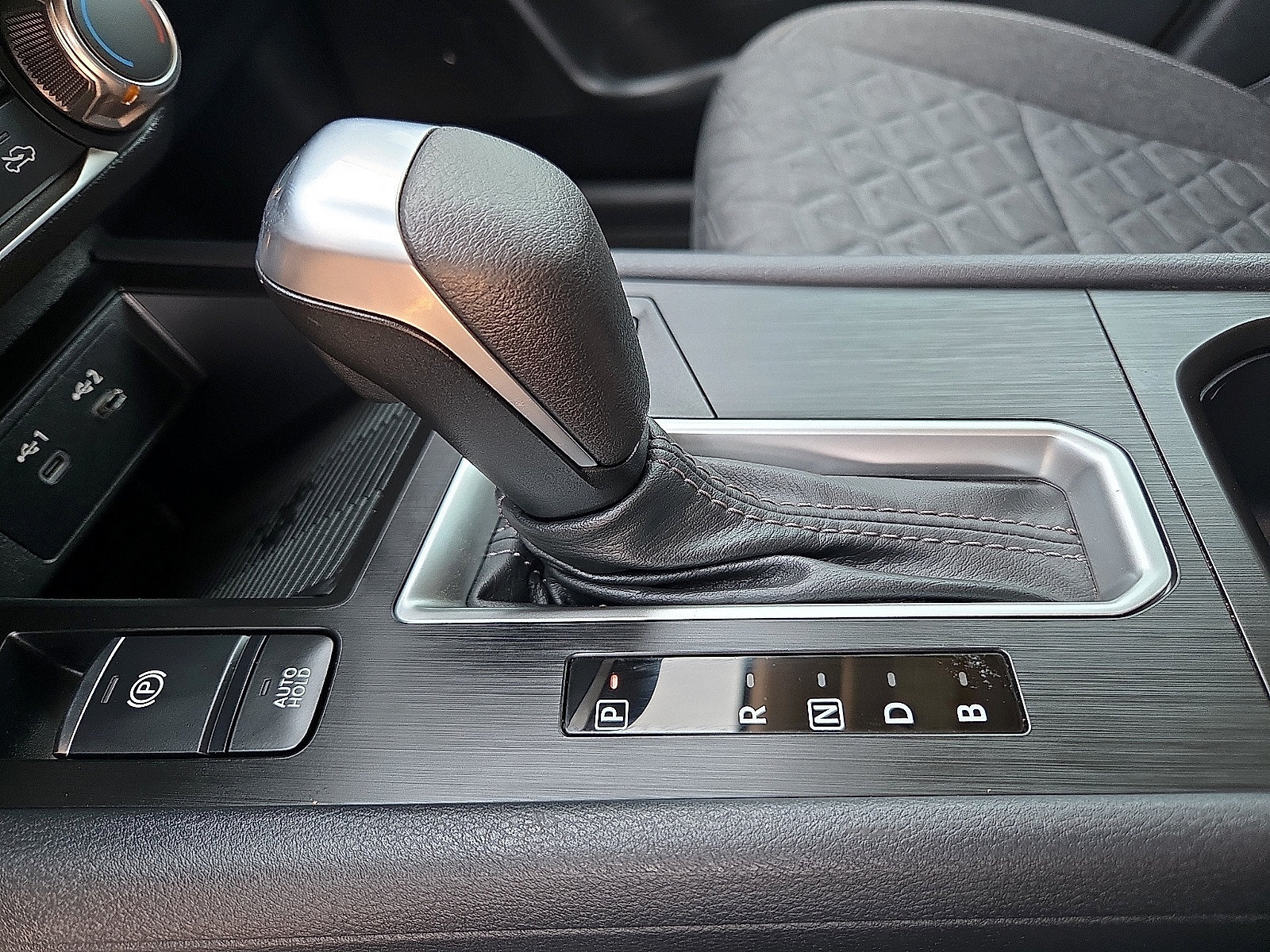 Used 2025 Nissan Kicks SV FWD image 16