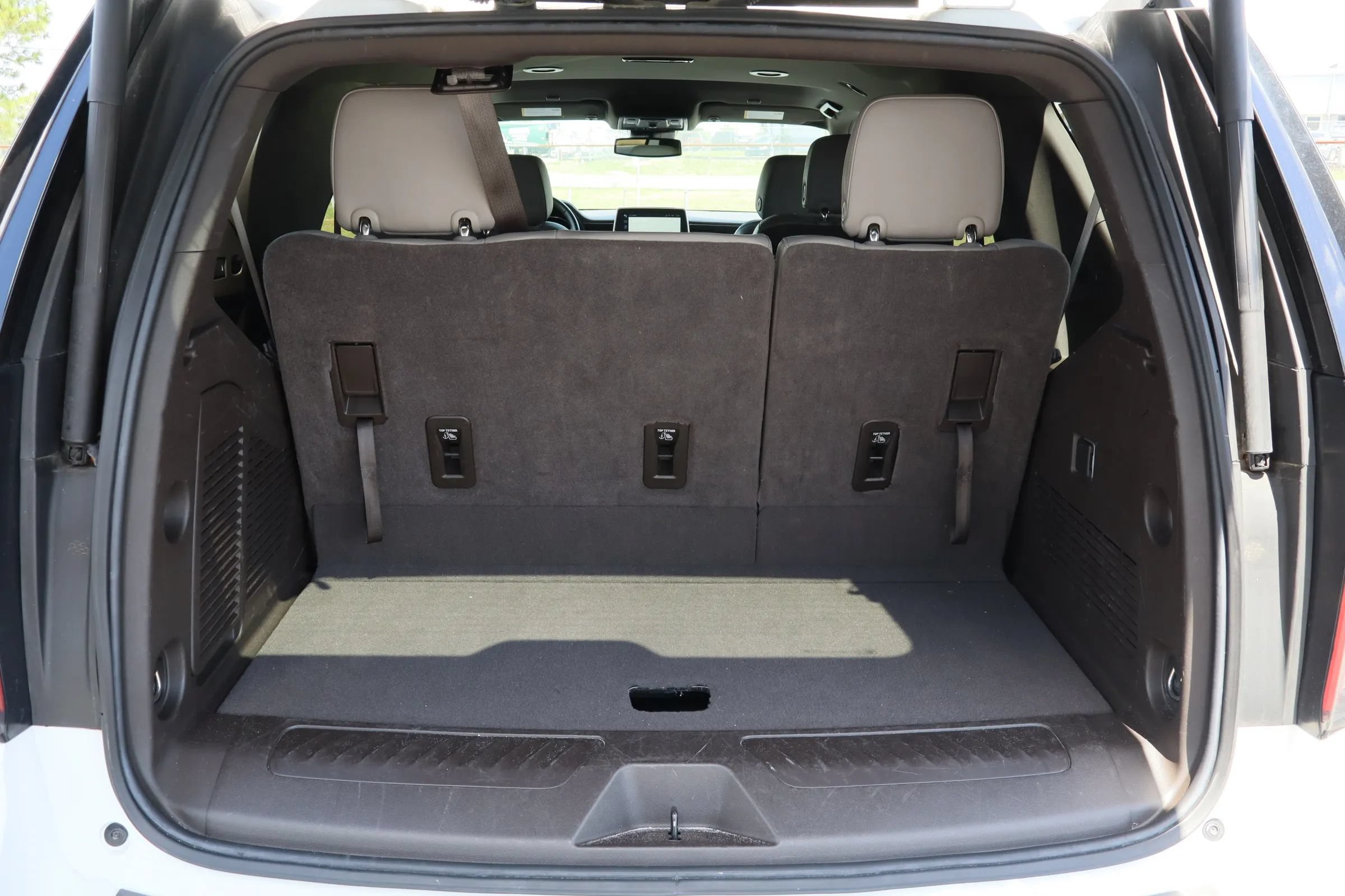 Used 2024 Chevrolet Tahoe LT RWD image 25