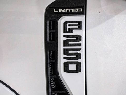 Used 2023 Ford F250 Limited w/ FX4 Off-Road Package image 44