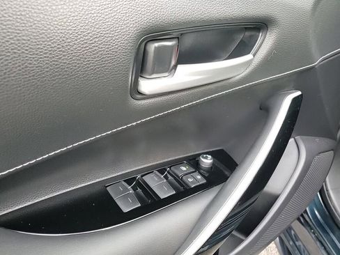 Used 2020 Toyota Corolla XSE image 11